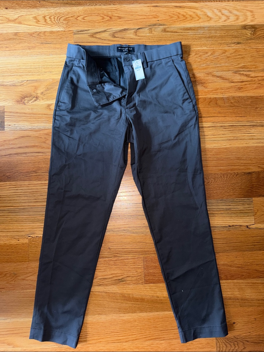 Banana Republic NWT Men's Charcoal Dress Pants - 28x28 slim fit